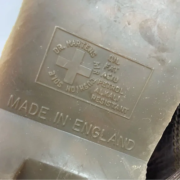 Vintage Dr Martens men’s size 7 Lace up Boots made in England leather - Picture 8 of 8